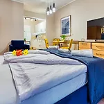 Ostoja Vip Z Sauna, Strefa Relaksu I Pokojem Zabaw By Royal Aparts Апартаменты *