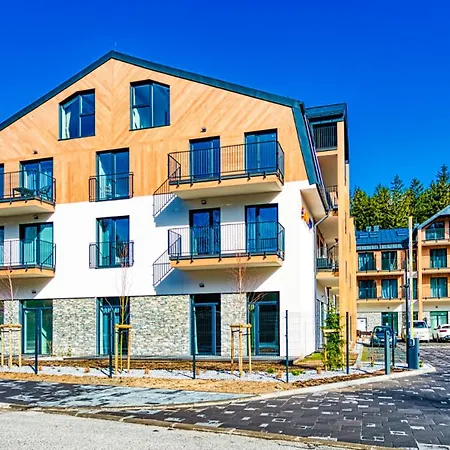 Apartamento Ostoja Residence Vip Z Basenem, Sauna, Jacuzzi, Strefa Relaksu, Pokojem Zabaw I Wlasnym Parkiem By Royal Aparts Szklarska Poręba