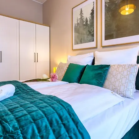 Ostoja Vip Ze Strefa Relaksu I Pokojem Zabaw By Royal Aparts Apartament *
