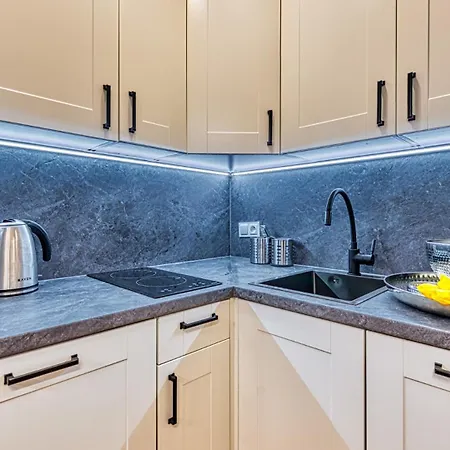 Апартаменти Ostoja Vip Z Basenem, Sauna, Strefa Relaksu, Pokojem Zabaw I Parkiem By Royal Aparts Шклярська Поремба