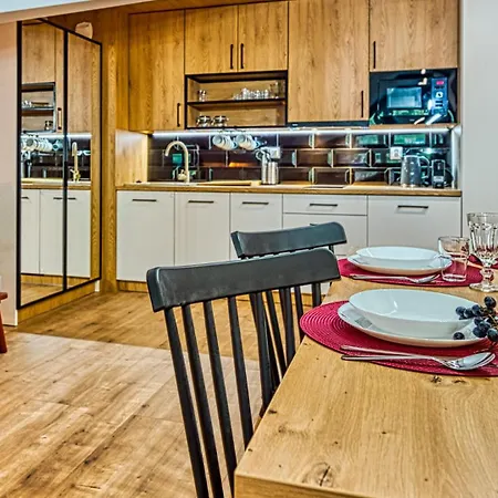 Ostoja Residence Vip Z Basenem, Sauna, Jacuzzi, Strefa Relaksu, Pokojem Zabaw I Wlasnym Parkiem By Royal Aparts Apartamento *
