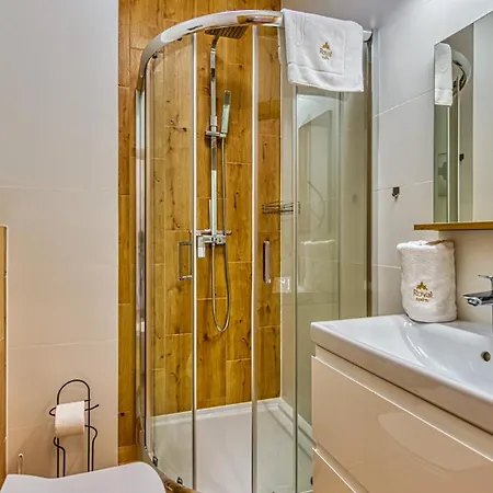 Ostoja Residence Vip Z Basenem, Sauna, Jacuzzi, Strefa Relaksu, Pokojem Zabaw I Wlasnym Parkiem By Royal Aparts *
