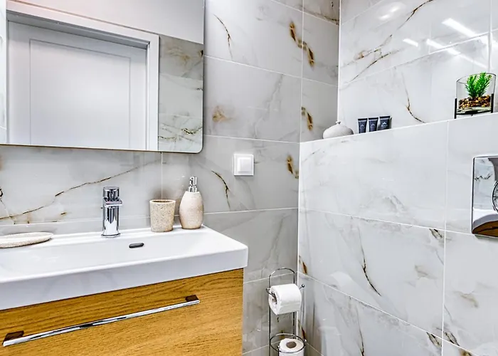 Ostoja Vip Z Sauna, Strefa Relaksu I Pokojem Zabaw By Royal Aparts